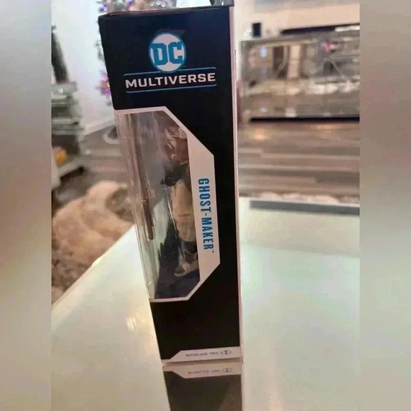 McFarlane Toys DC Universe Future State Ghost Maker7”Action Figure - Picture 5 of 9